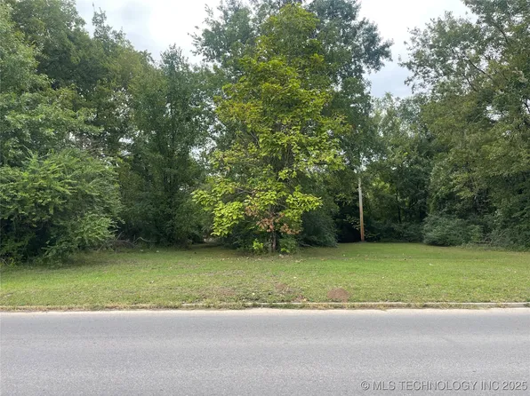 920 S 24th St, Muskogee, OK 74401