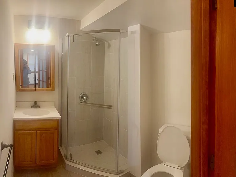 1405 Whittier St NW — Photo 4