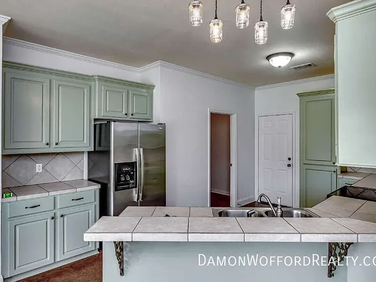 107 Emry Cv — Photo 25