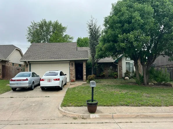 325 E Grand Teton Ct, Yukon, OK 73099