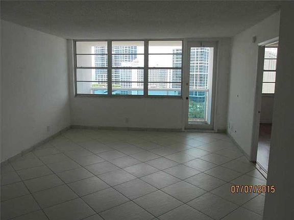 5th image of 6770 Indian Creek Dr APT 15C
