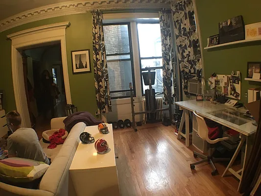 Rented by Lang Realty LLC | media 27