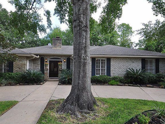 4th image of 10818 Holly Springs Dr