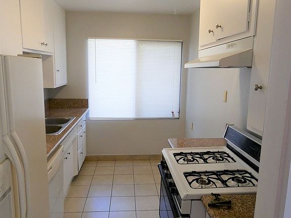 4th image of 258 E Vernon St APT 7