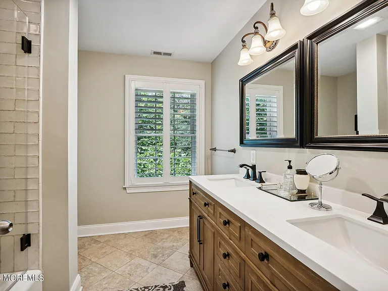 317 Worthington Ave — Photo 45