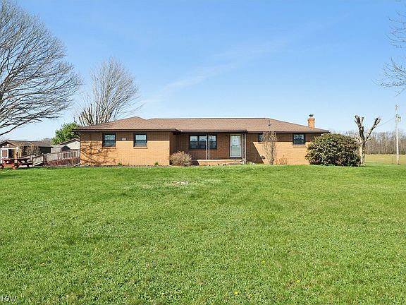 3rd image of 7115 Lardon Rd NW
