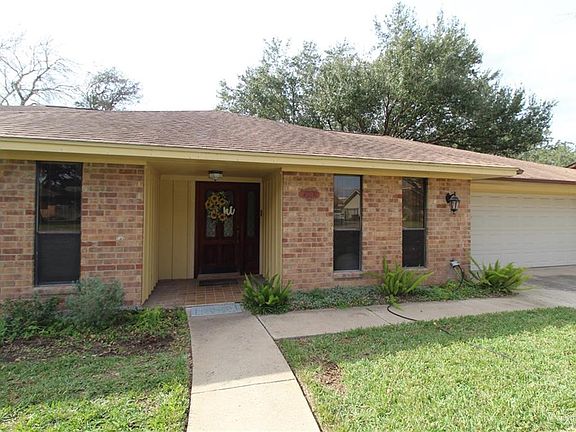 2nd image of 2001 Anacua Cir