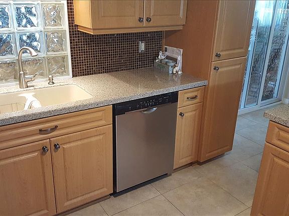 5th image of 10614 Heather Glen Dr
