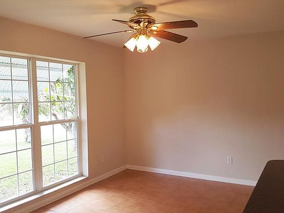 2nd image of 1130 Fountainhead Dr