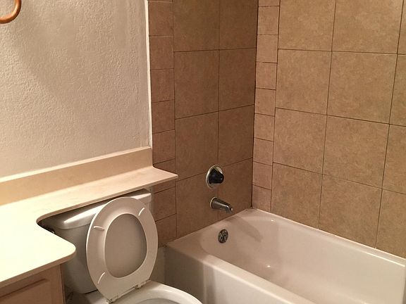 5th image of 10614 W Sells Dr
