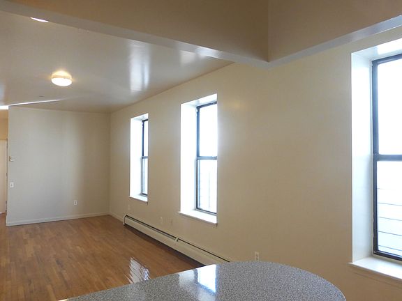 3rd image of 206 W 148th St APT 2C