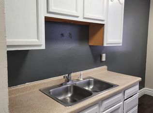 6571 Channel Rd NE APT 3, Minneapolis, MN 55432