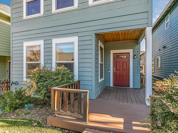 3rd image of 5 Logan Way