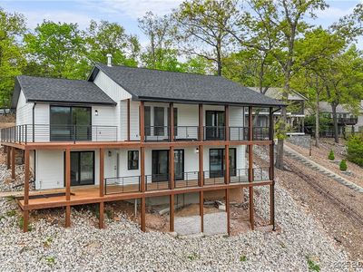 4452 Hamrock Ln, Osage Beach, MO, 65065