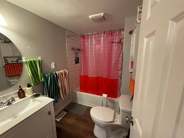 2411 Norwood Ave #1 — Photo 8