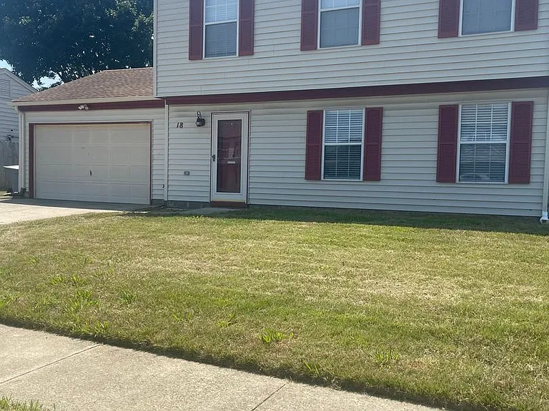 18 Harrogate Ln — Photo 2