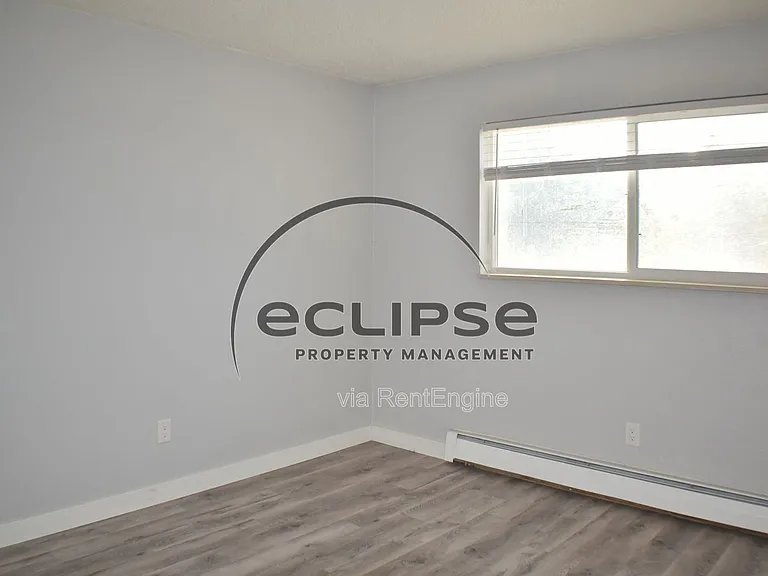 Summit View Apartments — Photo 183