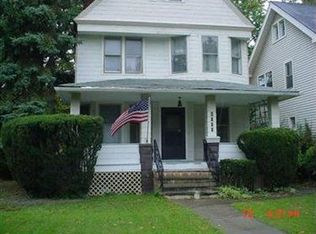 2130 Alger Rd, Lakewood, OH 44107