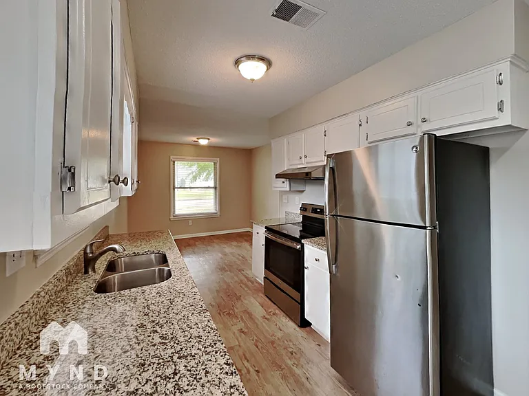 7256 Rose Trail Dr — Photo 5