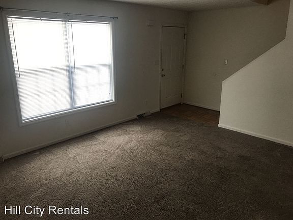 5th image of 920 Grand Arbre Dr