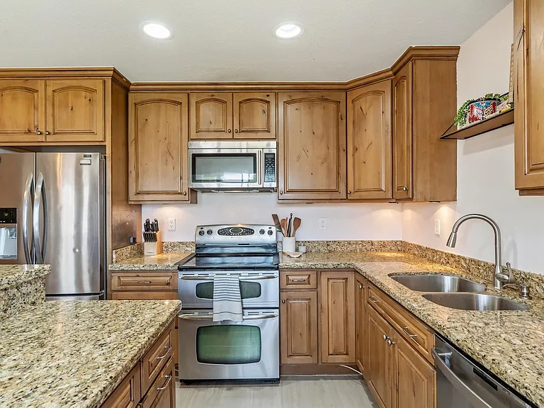 2234 N 74th Way — Photo 8
