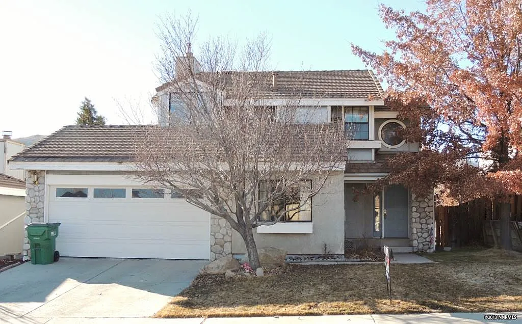 1075 Shenandoah Dr photo 1