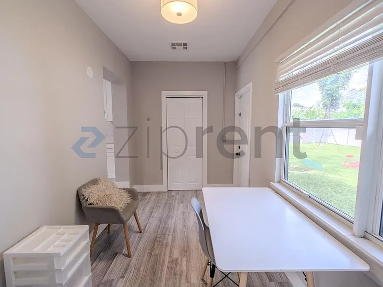 Bonus room