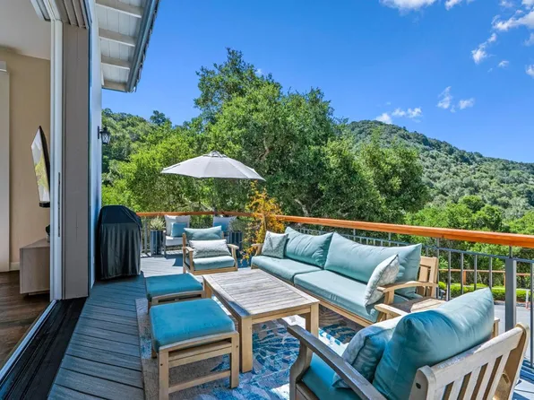 790 Country Club Dr, Carmel Valley, CA 93924