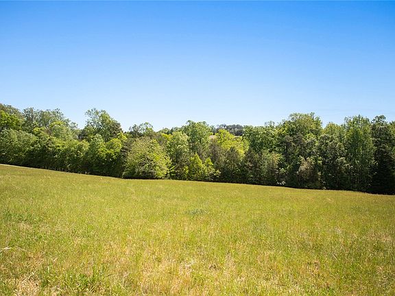 4th image of 249 Farmers Hill Rd