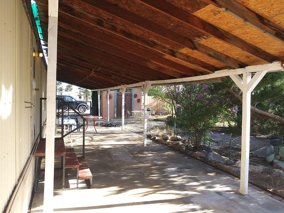 2nd image of 9462 Corona Rd #1