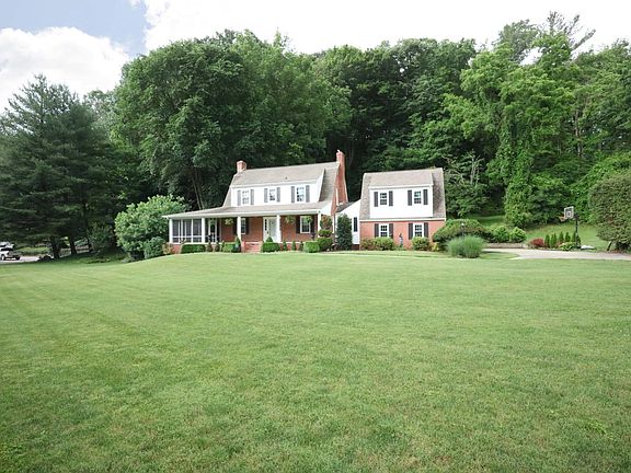 3rd image of 238 Meadow Dr