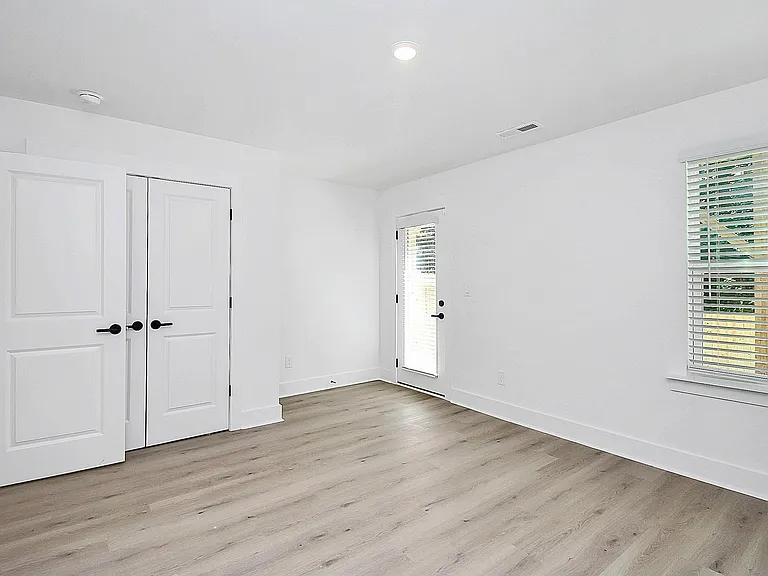 2613 Dr Carver Rd — Photo 6