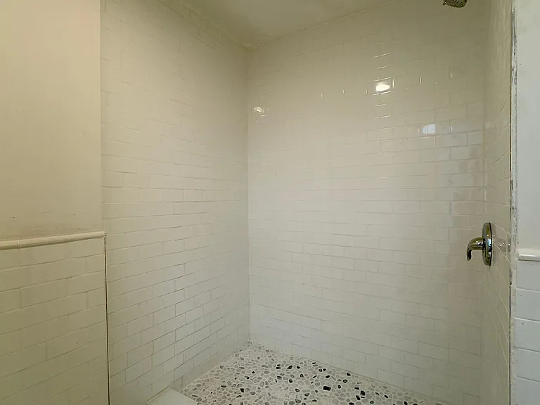 10 E Mulberry St — Photo 24