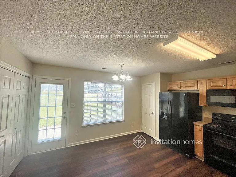 942 Ramsgate Dr SW — Photo 6