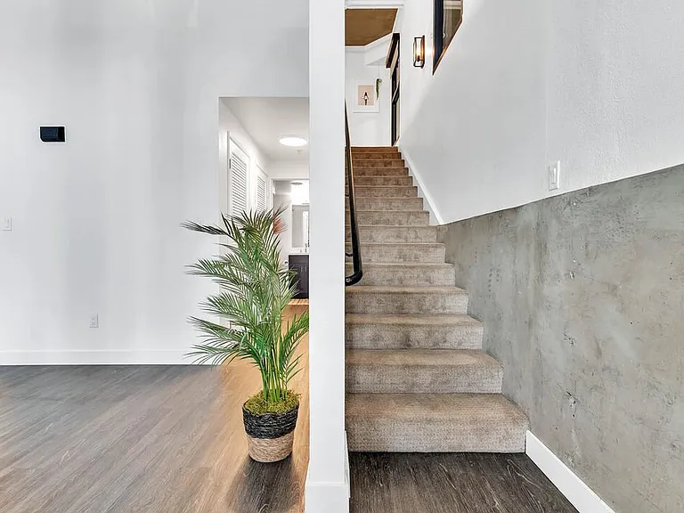 777 6th Ave #127 — Photo 22