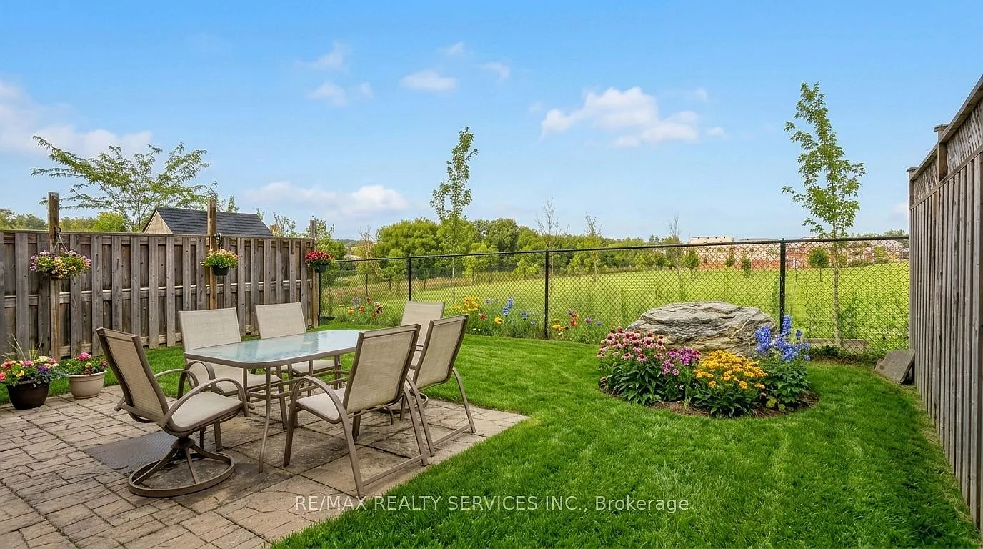 4 bed, $3,200 — Photo 2