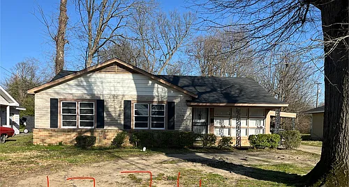 1274 John St Photo 1