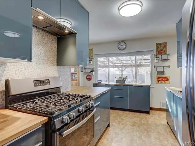 5476 E Atlantic Pl — Photo 3