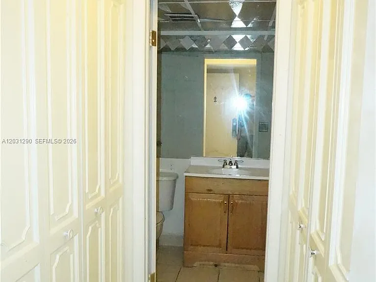 3650 Inverrary Dr #1M — Photo 14