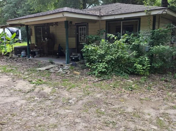 106 Hickory Ln, Colmesneil, TX 75979