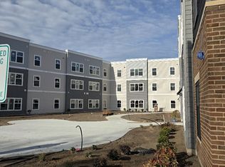 900 Emmet St #213, Petoskey, MI 49770