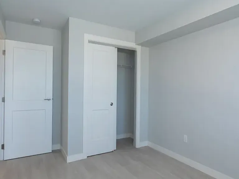 1876 Riverside Ln — Photo 12