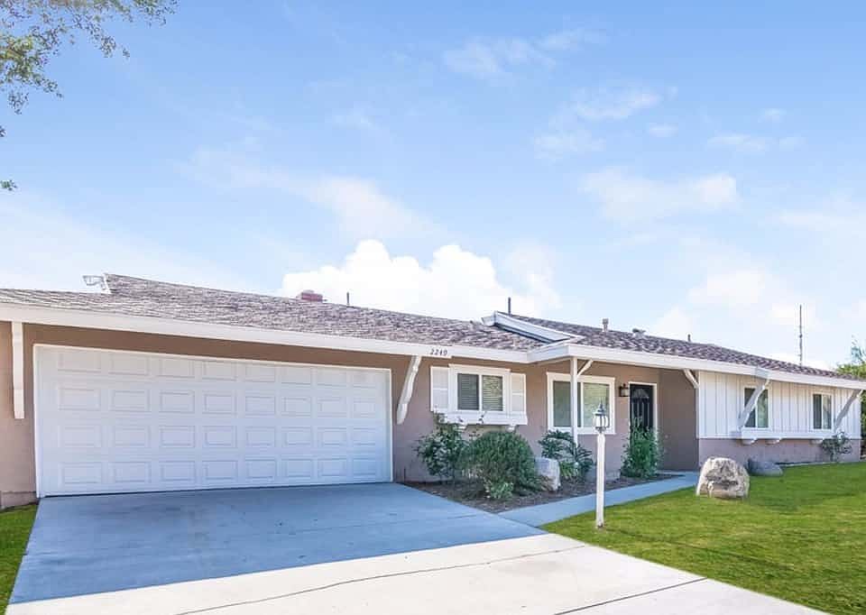 1st image of 2249 E Foothill Dr