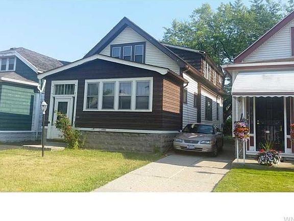 3rd image of 101 Cloverdale Ave
