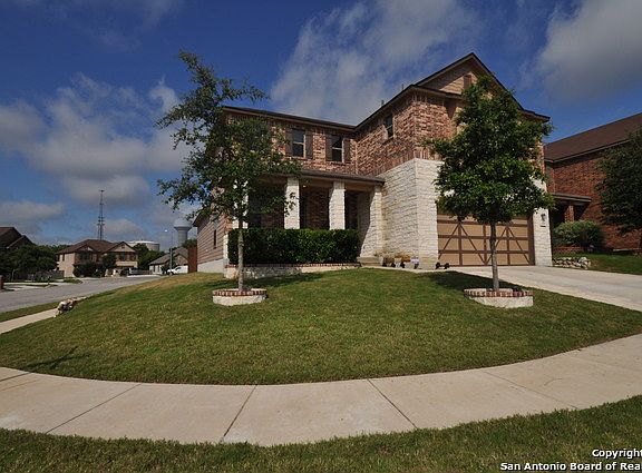 3rd image of 10905 Almond Crest Dr