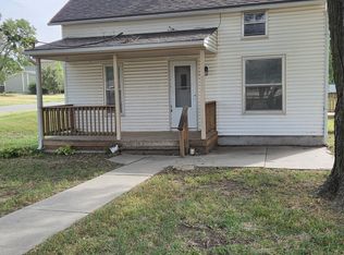 321 W 3rd St, Miltonvale, KS 67466