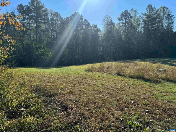 135 John Boys Ln, Stanardsville, VA 22973
