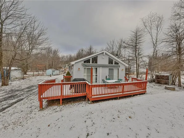 10 Lenape Trl, Albrightsville, PA 18210