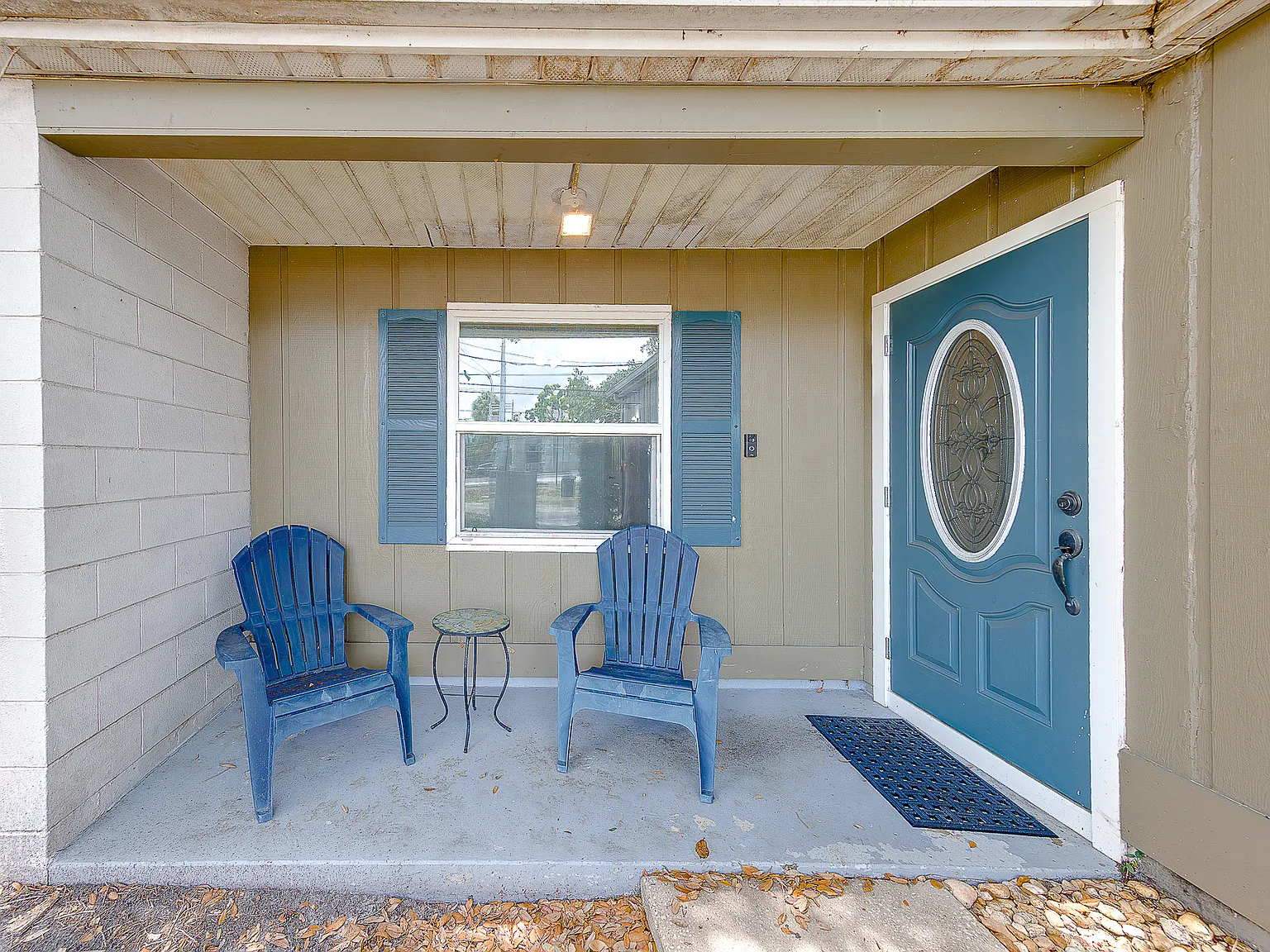 2 bed, 936 sqft, $2,000 — Photo 2