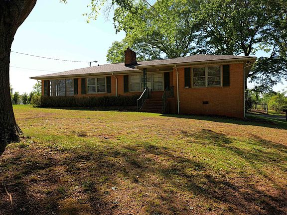 3rd image of 303 Inman Rd